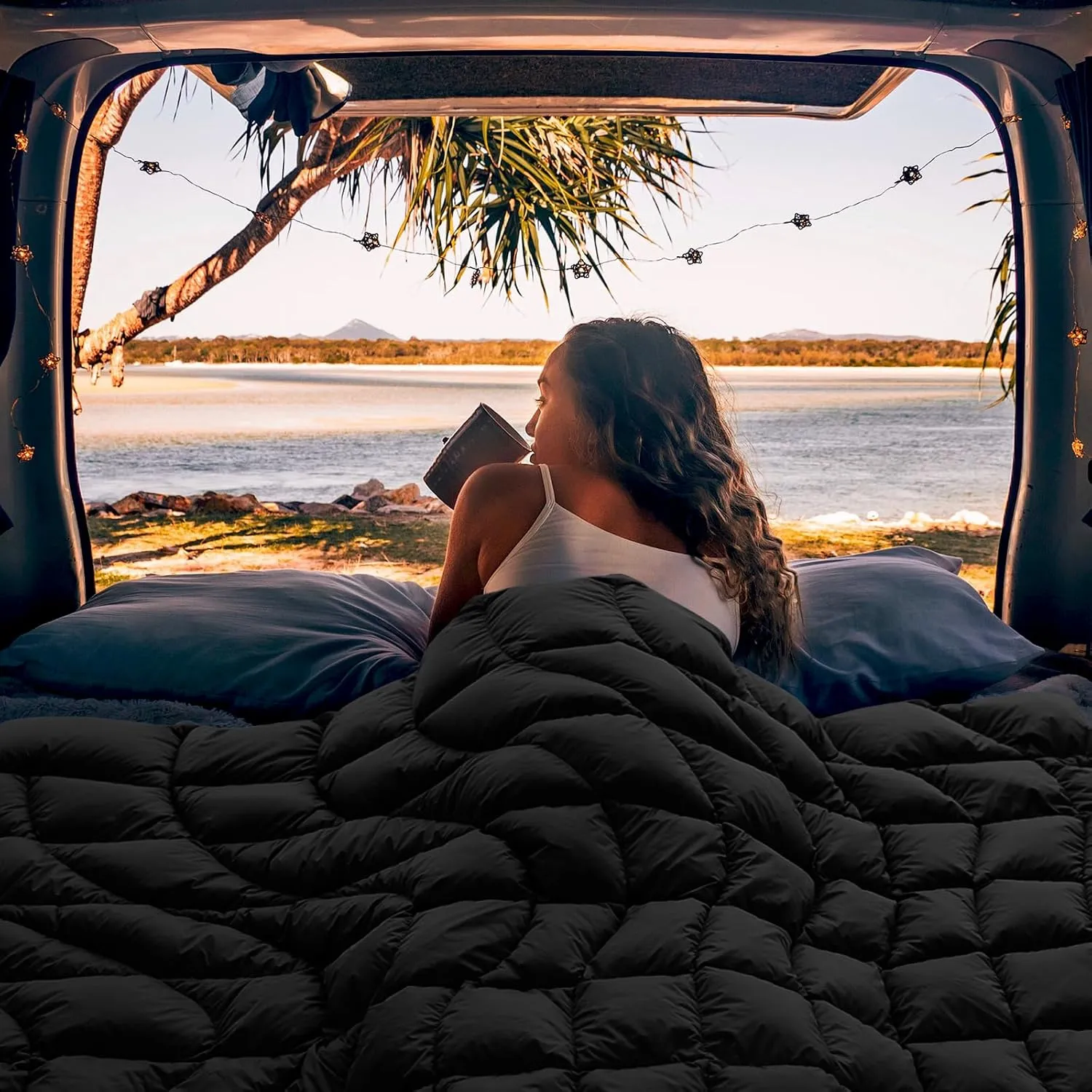 Camping Blanket, Packable Puffy Blanket Down Alternative Blanket Lightweight Windproof Water Resistant for Outdoors,Hiking, Backpacking,Beach,Car,Picnic,Stadium 39x55in