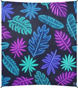 Colorful Fluorescent Neon Tropical Leaves Foldable Beach Canopy UPF50 Lightweight Outdoor Sun Shade with Sand Shovel for Family Travel