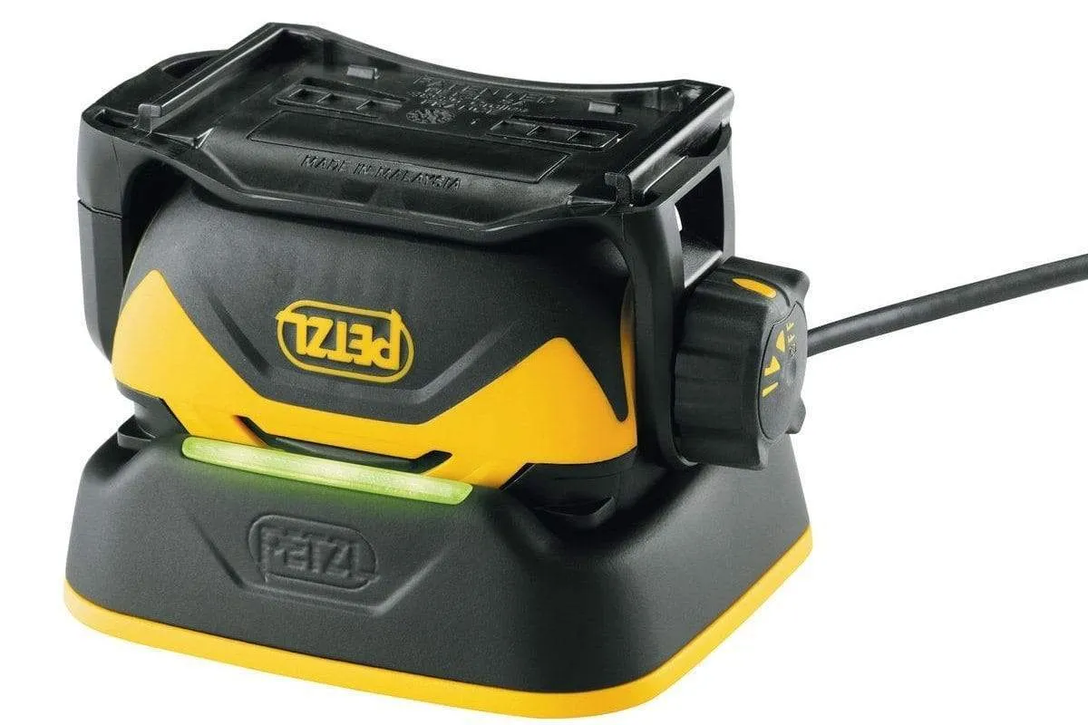 Petzl PIXA 3R Rechargeable Headlamp for use in explosive environments (ATEX) | 90 Lumens