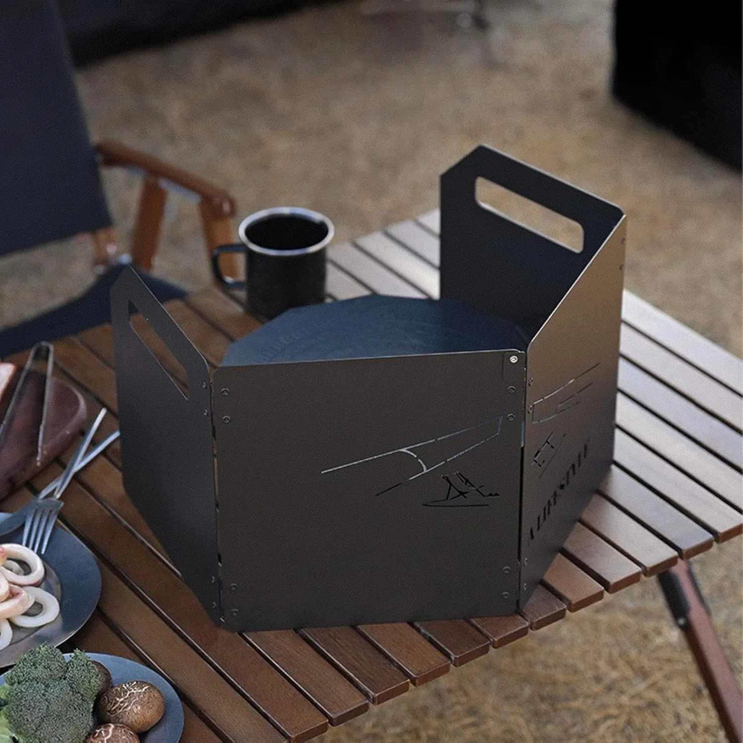 Thicken Carbon Steel Camping Stove Windshield 4 Plates with Handle(9.8in*18.5in*8.7in-Black)